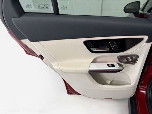 Certified 2026 Mercedes-Benz GLC 300 4MATIC image 25