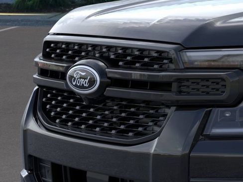 New 2025 Ford Ranger Lariat w/ Black Appearance Package AWD/4WD image 17