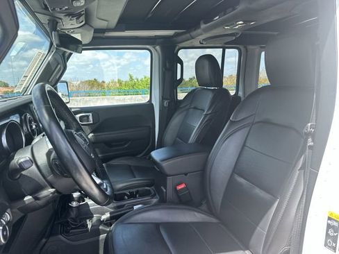 Used 2021 Jeep Wrangler Unlimited Sahara image 23