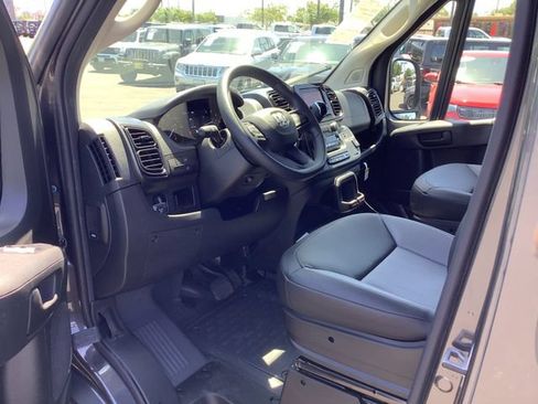 Used 2025 RAM ProMaster 1500 FWD image 7