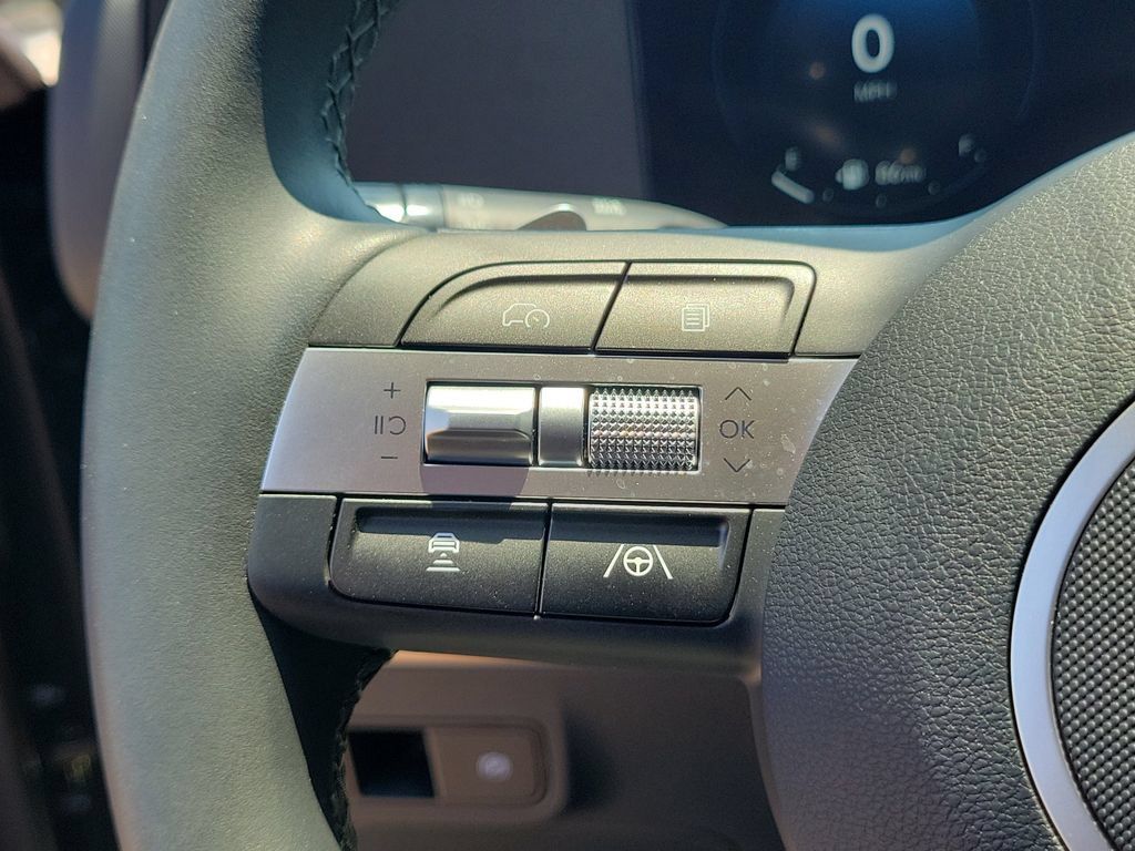 Used 2025 Hyundai Kona SEL FWD image 28