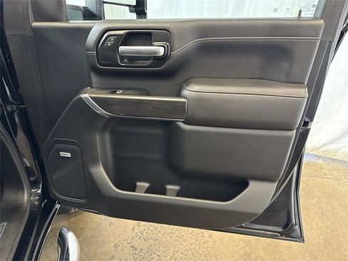 Used 2020 Chevrolet Silverado 2500 LTZ w/ LTZ Premium Package image 29