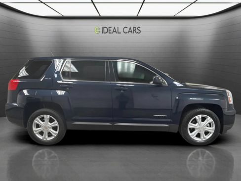 Used 2017 GMC Terrain SLE FWD image 4
