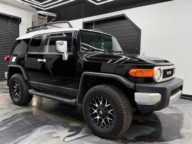 Used 2010 Toyota FJ Cruiser 4WD w/ Upgrade Pkg 2 image 8
