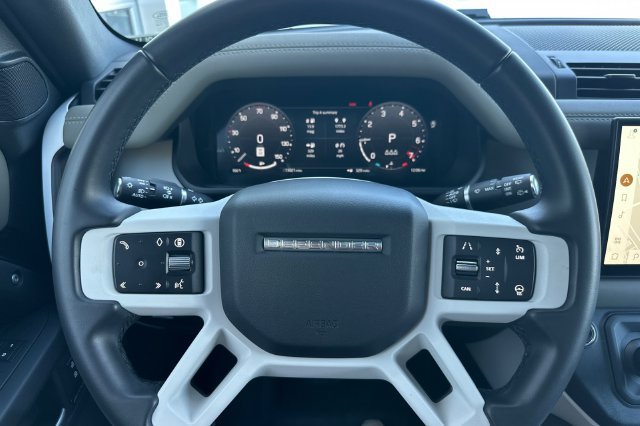 Certified 2025 Land Rover Defender 110 S AWD/4WD image 23