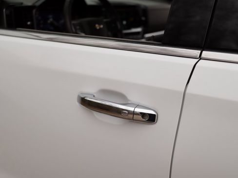 Used 2024 Chevrolet Silverado 1500 LTZ image 41