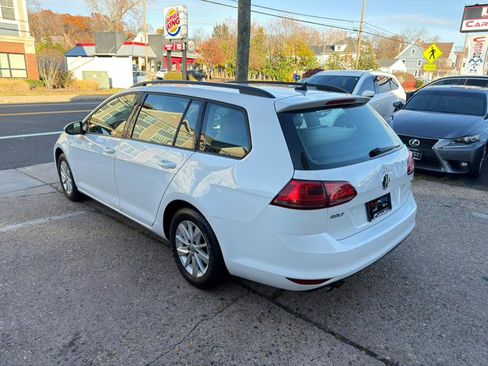 Used 2015 Volkswagen Golf S image 5