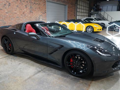 Used 2017 Chevrolet Corvette Stingray Coupe w/ Battery Protection Package image 39