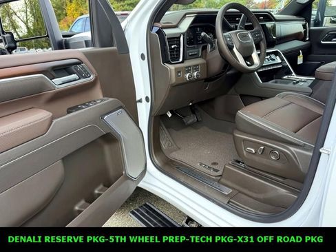 New 2026 GMC Sierra 3500 Denali w/ Denali Reserve Package image 16