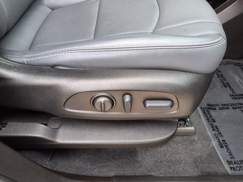 Used 2024 Buick Enclave Essence FWD image 10