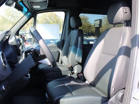New 2026 Mercedes-Benz Sprinter 2500 image 6