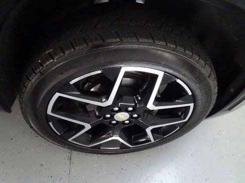 Used 2025 Chevrolet Traverse High Country w/ LPO, Floor Liner Package AWD/4WD image 31