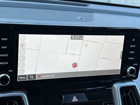 Used 2024 Kia Sorento EX image 16