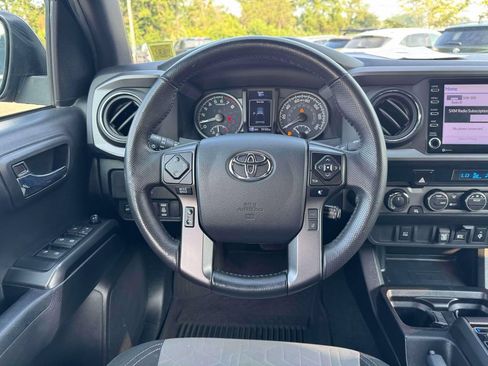 Used 2023 Toyota Tacoma TRD Sport AWD/4WD image 21