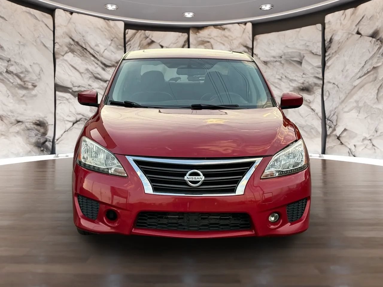 Used 2013 Nissan Sentra SR w/ Premium Pkg FWD image 2
