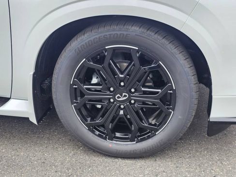 New 2027 INFINITI QX80 Sensory AWD/4WD image 9