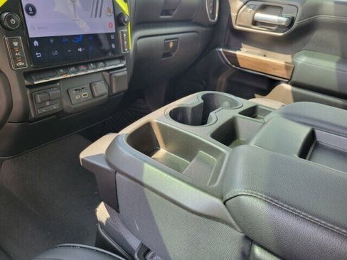 Used 2019 Chevrolet Silverado 1500 LT w/ All-Star Edition image 13