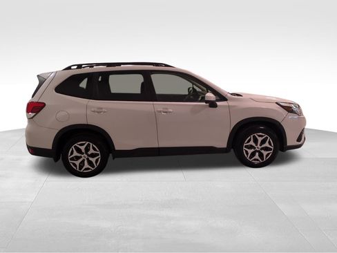 Certified 2023 Subaru Forester Premium image 2