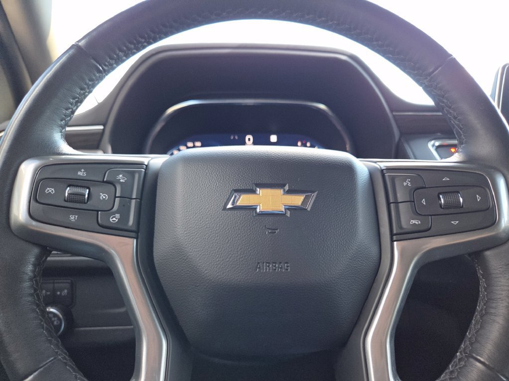 Used 2022 Chevrolet Suburban LT w/ Luxury Package AWD/4WD image 35