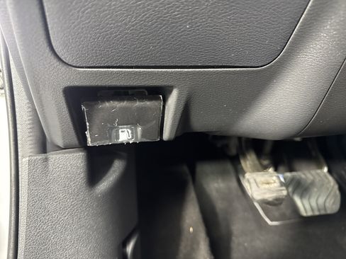 Used 2021 Nissan Sentra SV image 25