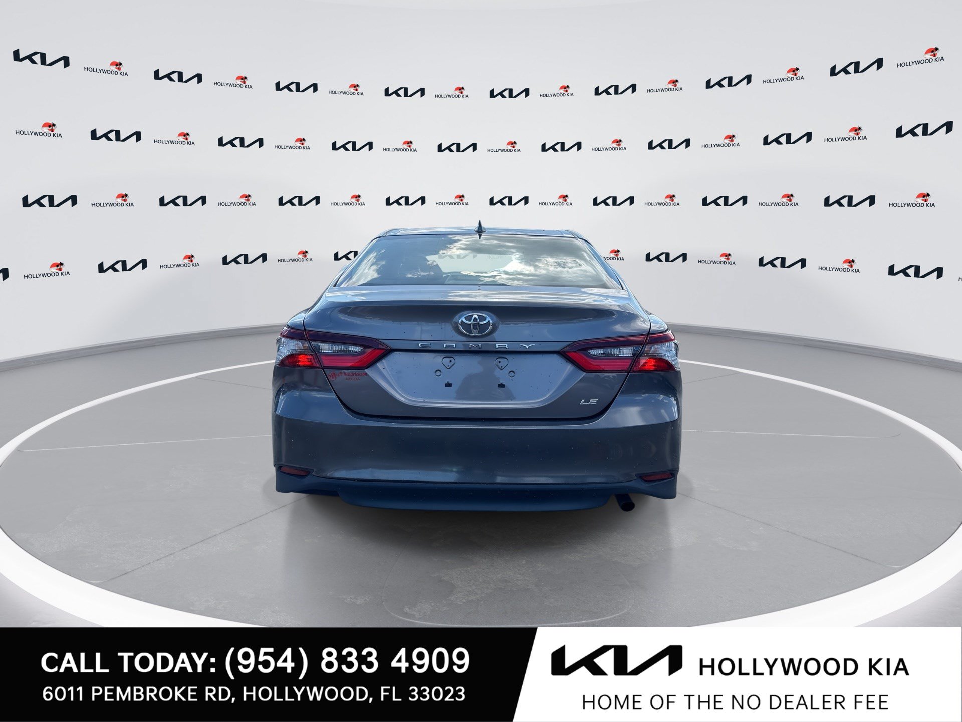 Used 2022 Toyota Camry LE FWD image 7