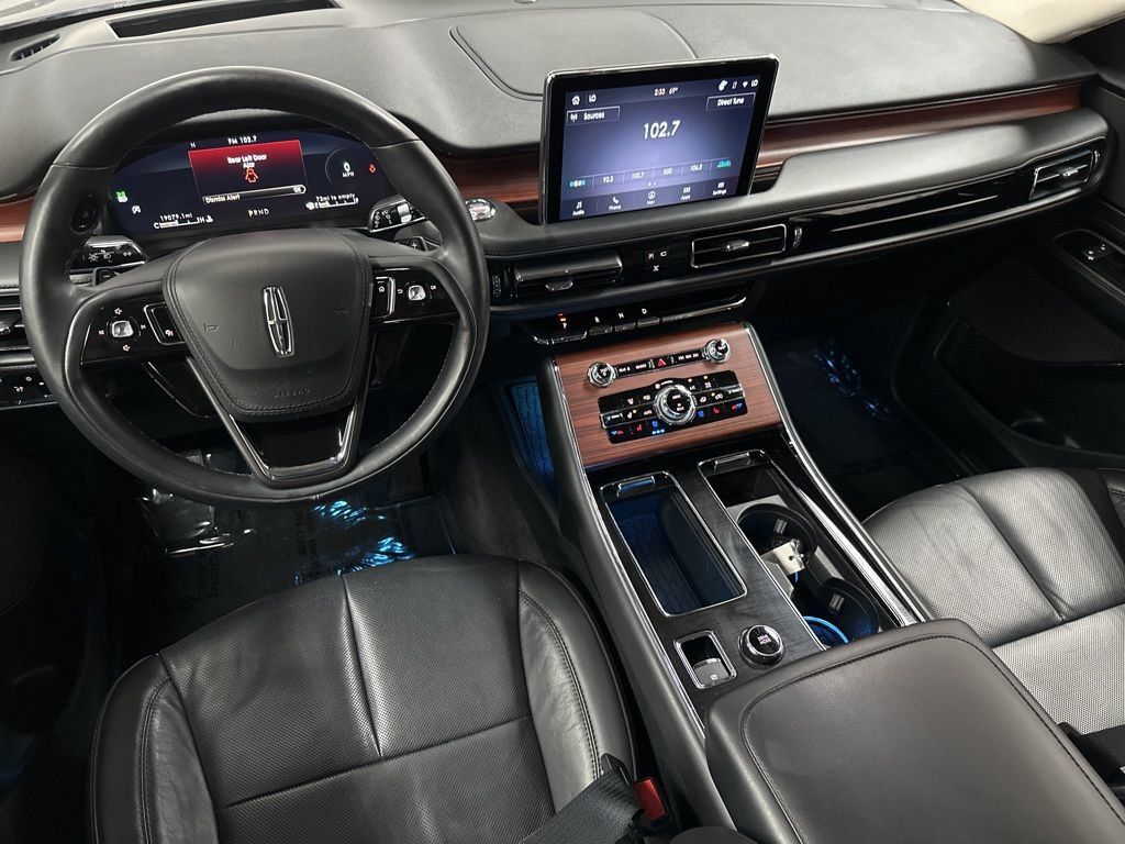 Used 2023 Lincoln Aviator Reserve w/ Equipment Group 201A AWD/4WD image 13