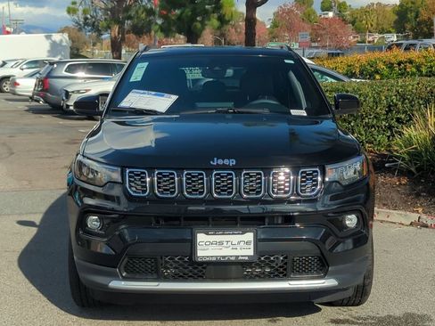Used 2025 Jeep Compass Limited image 2