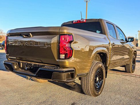 Used 2024 Chevrolet Colorado W/T image 6