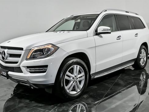 Used 2016 Mercedes-Benz GL 320 BlueTEC 4MATIC image 5