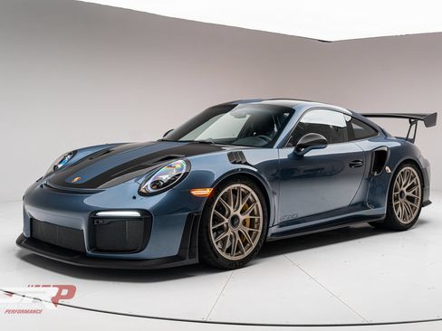 Used 2018 Porsche 911 GT2 RS RWD image 4