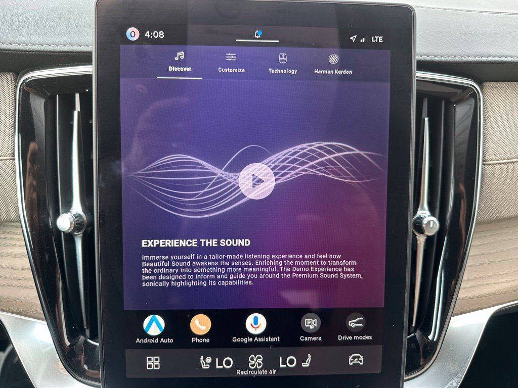 Certified 2026 Volvo XC90 B6 Plus AWD/4WD image 31