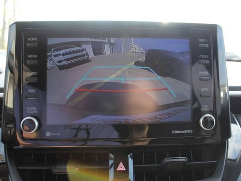 Used 2022 Toyota Corolla Cross LE w/ Black Badges Package (TMS) image 18