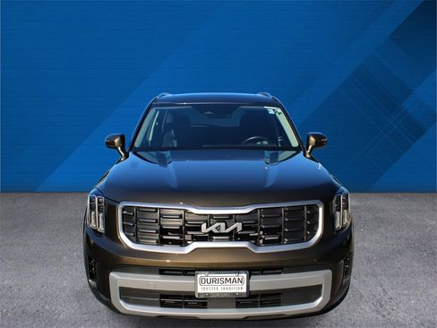 Used 2023 Kia Telluride S w/ S Sunroof Package image 4
