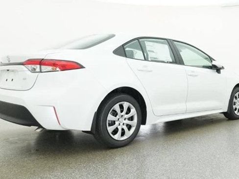 New 2026 Toyota Corolla LE FWD image 29