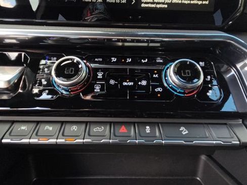 New 2026 GMC Sierra 1500 Denali AWD/4WD image 34