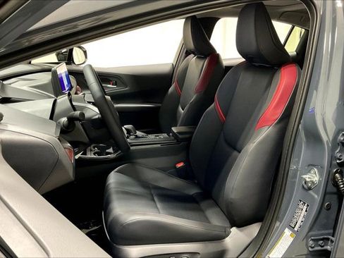 New 2026 Toyota Prius Plug-In Hybrid image 9