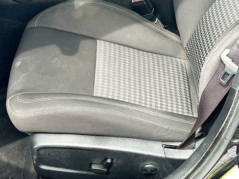 Used 2022 Dodge Charger GT RWD image 18