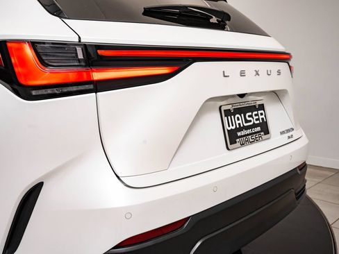 Certified 2024 Lexus NX 350h AWD w/ Vision Package image 19