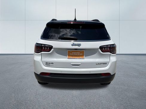 Certified 2024 Jeep Compass Limited AWD/4WD image 5