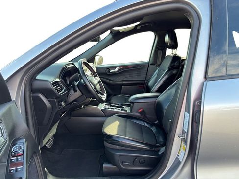Used 2024 Ford Escape ST-Line w/ Equipment Group 301A image 14
