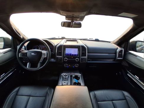 Used 2020 Ford Expedition Max XLT w/ Equipment Group 202A AWD/4WD image 12
