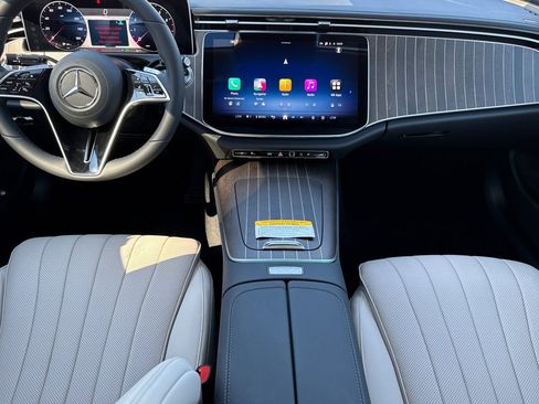 New 2026 Mercedes-Benz E 350 4MATIC Sedan image 16
