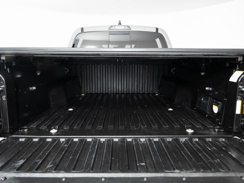 Used 2023 Toyota Tacoma TRD Off-Road image 21