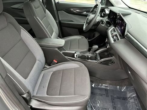 Certified 2025 Chevrolet TrailBlazer LS w/ LS Confidence Package image 27
