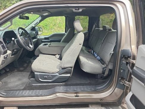 Used 2018 Ford F150 XLT w/ Equipment Group 301A Mid RWD image 10