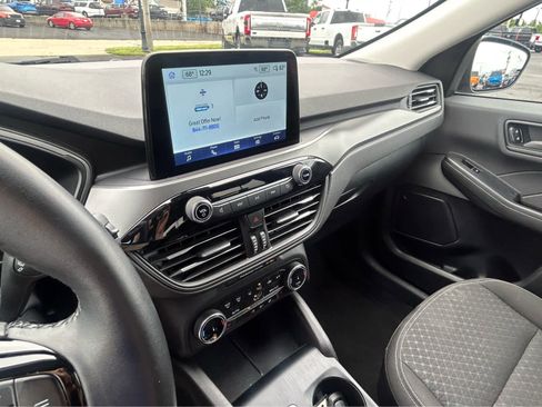 Used 2024 Ford Escape Active AWD/4WD image 25