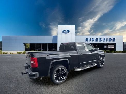 Used 2019 GMC Sierra 1500 SLE w/ Black Pack AWD/4WD image 7