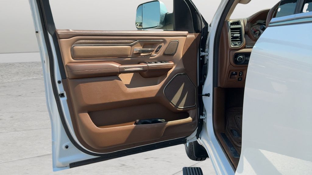 Used 2019 RAM 1500 Limited AWD/4WD image 18