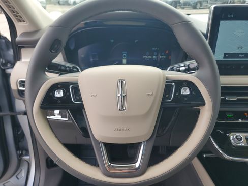 Certified 2024 Lincoln Corsair AWD w/ Equipment Group 101A image 14