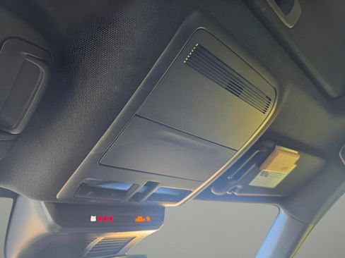 Used 2025 MAZDA MAZDA3 s image 22